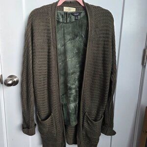 Pinque Green Cardigan/Vera Wang Blouse